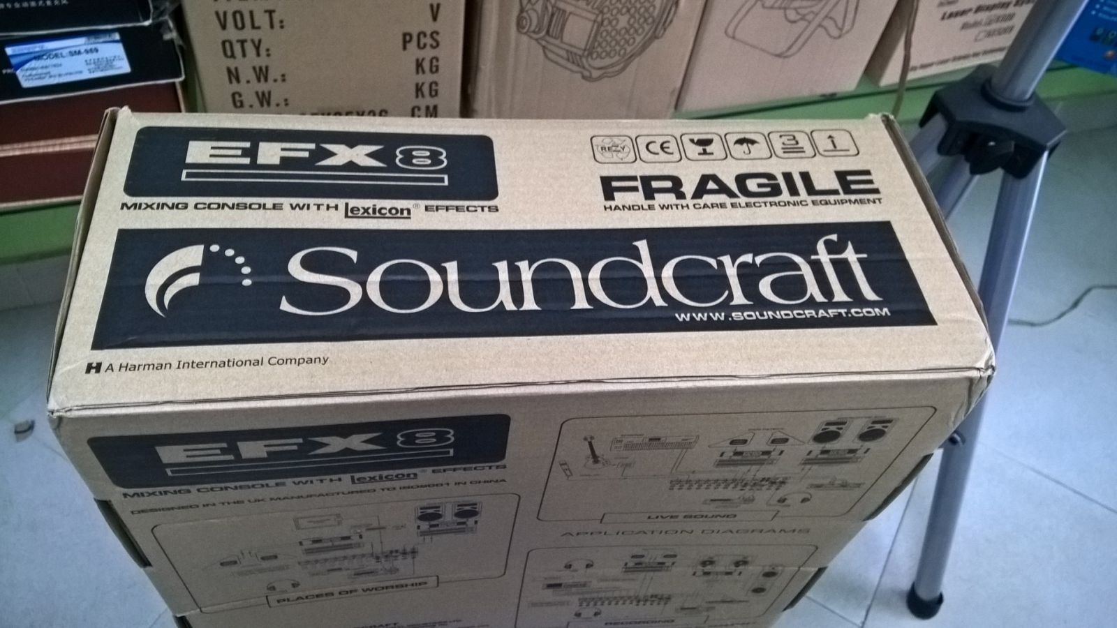 Bộ trộn âm mixer soundcraft EFX8