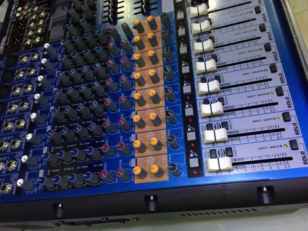 Mixer Soundcraft PMX-806D